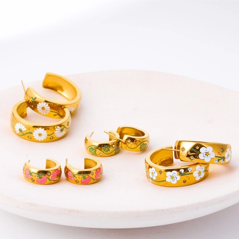Vintage Enamel Floral Hoop Earrings 18K Gold Plated Stainless Steel C Shape Daisy Rose Zirconia Flower Jewelry For Women