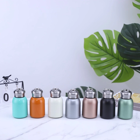 Mini Vacuum Flask 304 Stainless Steel Insulated Water Bottle Pocket Portable Bottle With Hanging Loop Modern Simple Drinkware