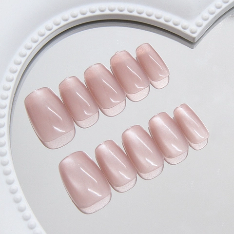 Handgefertigte Aufklebbare Nägel Katzenauge Schimmer Nude Rosa Französische Spitze Squoval Mode Süß Damen