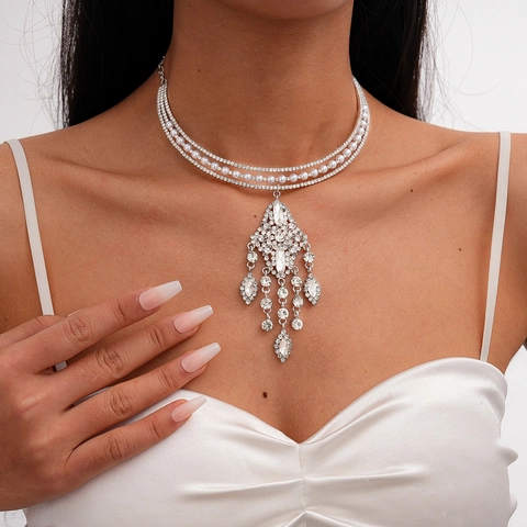 Collana Girocollo Multistrato Lussuosa Lega Strass Imitazione Perla Artificial Nappa Ciondolo Lampadario Elegante Gioielli Matrimonio Per Donne