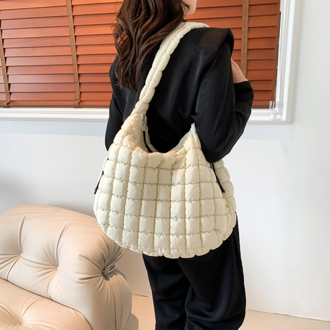 Large Capacity Quilted Padded Shoulder Bag Chic Solid Color Bubble Cloud Hobo Tote For Women Daily Casual Fashion