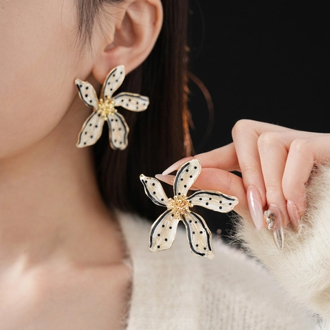 Vintage Floral Stud Earrings With Silver Earring Post Enamel Polka Dot Rhinestone Artificial Pearl French Retro Jewelry For Women