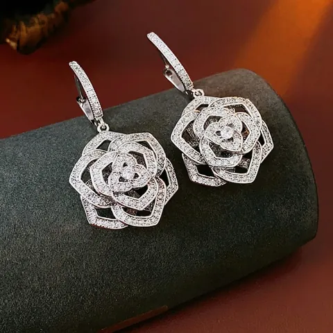 Hohlblumen-Ohrhänger Mit Silbernem Ohrstecker Zirkonia Kupfer Luxusschmuck Für Damen
