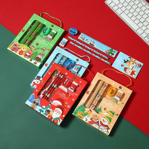 Fournitures Scolaires Noël Crayons Règle Gomme Taille-Crayon Bloc-Notes Dessin Animé Père Noël Récompense Élève Boîte Cadeau