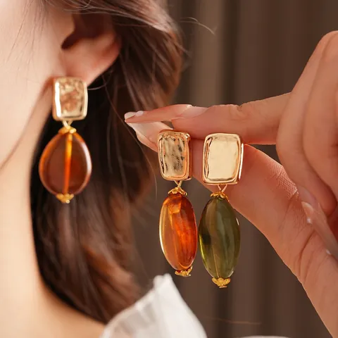 Vintage Golden Textured Square Alloy And Green Waterdrop Acrylic Teardrop Earrings With Silver Earring Post Elegant For Women
