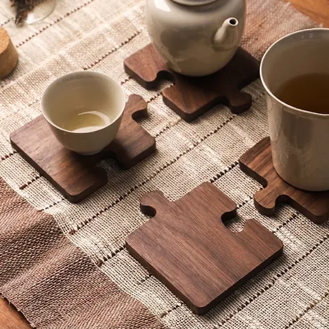 Puzzle Shape Wooden Coasters Black Walnut Beech Sapele Wood Interlocking Heat Insulated Cup Mat For Coffee Tea Table Decor