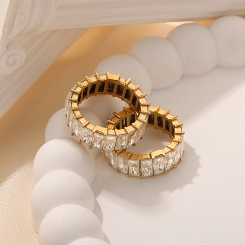 Anello Eternity In Acciaio Al Titanio Placcato Oro Con Zircone Baguette Rettangolare Pave Gioielli Minimalisti