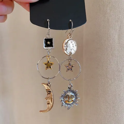 Boucles D'oreilles Pendantes Asymétriques Vintage Avec Soleil Lune Étoile Alliage Visage Céleste Pour Femmes Bijoux Boho