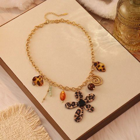 Retro Bohemian Necklace Stainless Steel Resin Wood Leopard Print Multi Charm Flower Sun Heart Shape Vintage Clavicle Chain Jewelry