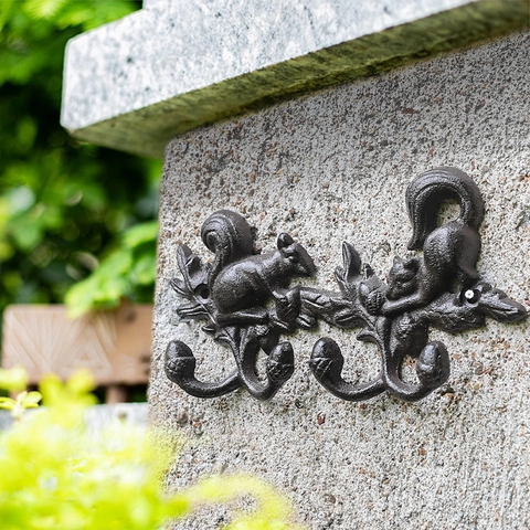 Vintage Cast Iron Wall Hooks Squirrel Antler Decorative Coat Rack Key Holder For Home Entryway Garden Rustic Style