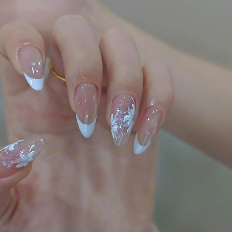 Press On Nails White French Tips Floral Pattern Fine Glitter Almond Shape Elegant ABS Artificial False Nails For Women