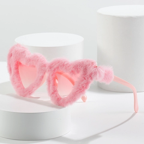 Lunettes De Soleil En Forme De Cœur Avec Bordure En Peluche Fausse Fourrure Lunettes De Fête Amusantes Pour Femmes Filles