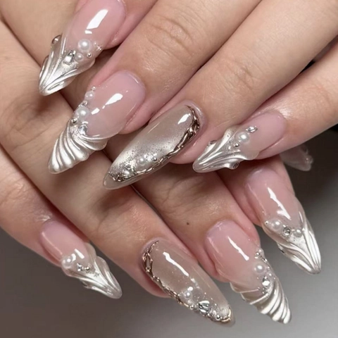 Französische Katzenauge Künstliche Nägel 3D Muschelstruktur Faux Künstliche Perle Strass Mandelform Farbverlauf Elegant Für Damen