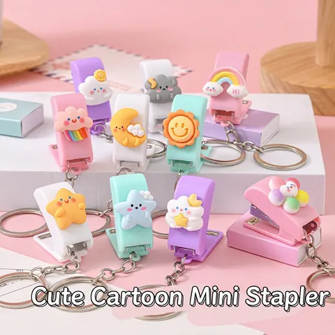 Mini Nietmachine Sleutelhanger Draagbare Bureau Nietmachine Voor Studenten Inclusief Nietjes Cartoon