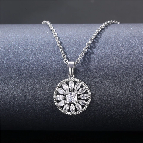 Runde Blume Anhänger Halskette Schlicht Elegant Titanstahl Kupfer Mikroverlegter Zirkon Kristall Schmuck Für Frauen