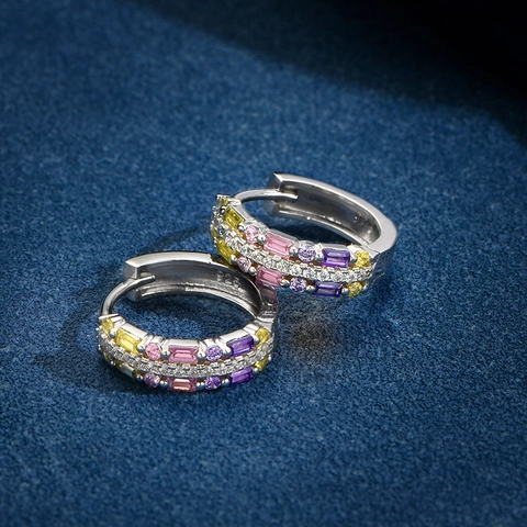 Boucles D'oreilles Huggie Hoop Arc-En-Ciel En Argent Sterling 925 Zircon Coloré Bijoux Style De Luxe Géométrique Pour Femmes