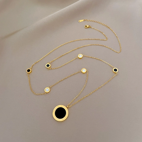 Collana Lunga Per Maglione Acciaio Al Titanio Numeri Romani Doppia Faccia Conchiglia Resina Nera Pendente Circolare Oro