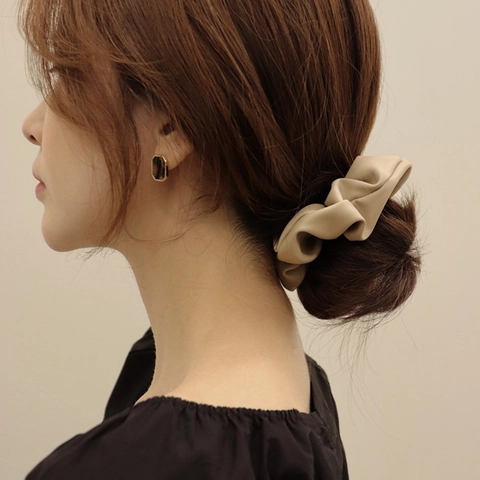 PU Leather Scrunchie Hair Tie Waterproof High Elasticity Oversized Large French Style No Crease Solid Color Hairband