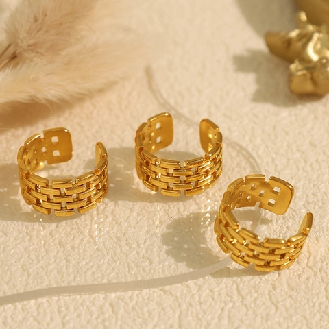 Mode Titanstahl Gewebte Band Ring Gold Vergoldet Geometrische Nicht Verstellbare Gliederkette Fingerring Für Damen Alltag Schmuck