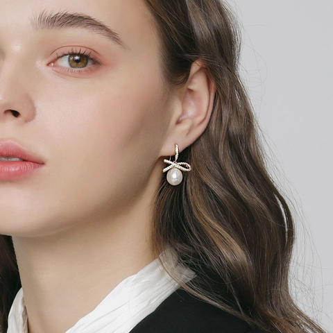 Orecchini Pendenti Eleganti Con Fiocco In Lega Con Strass E Imitazione Perla Artificial Bianca Per Donne