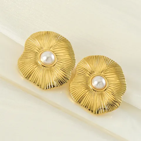 Orecchini A Lobo Con Petali Placcati Oro 18K Acciaio Inossidabile Texture Increspata Con Perla Artificial Stile Vintage Per Donna