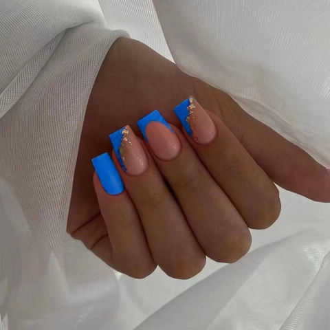 Unghie Finte Press-On Francesi Blu Klein E Rosa Nude Con Foglia D'oro Corte Quadrate Lucide Per Donne