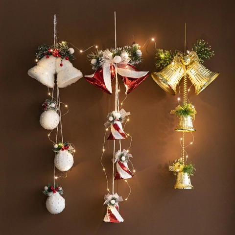 Guirnalda De Campanas De Navidad Colgantes Con Luces LED Decoración Festiva Plástico Metálico Flocado Para Pared Puerta Árbol