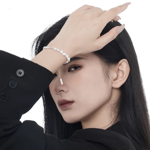 Pulsera de Plata de Ley 925 Perla Artificial Irregular Para Mujer Nuevo Estilo Chino Diseño Barroco Joyería Ajustable