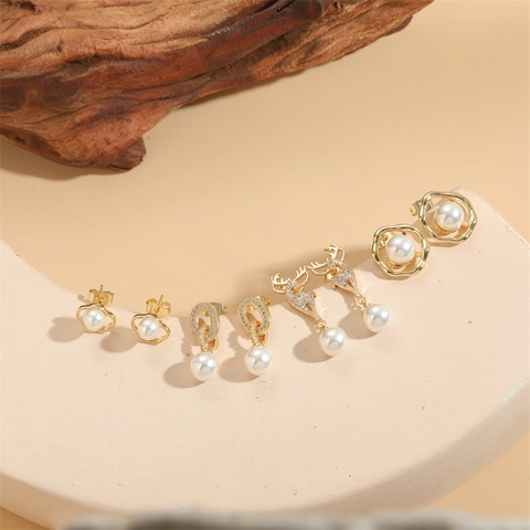 Elegante Koperen Zirconia Kunstparel Oorknopjes Voor Vrouwen Verguld Hert Wolk Geometrische Mode Sieraden Oorbellen Cadeau
