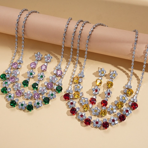 Blumen Halskette Und Ohrringe Kupfer Zirkonia Runde Steine Luxus Retro Palast Stil Für Damen Partykleidung