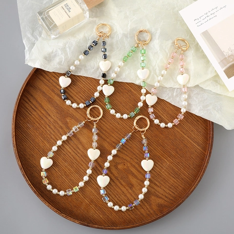 Fashion Crystal Beaded Heart Phone Lanyard For Women Handmade Pearl Keychain Bag Charm Accessory Light Luxury Pendant