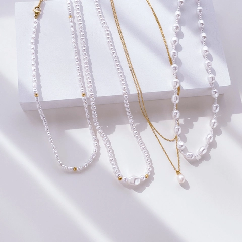 Elegant Artificial Baroque Pearl Necklace Irregular Artificial Pearls Titanium Steel Gold Plated Layered Choker For Women French Vintage Style Jewelry