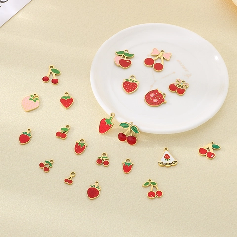 Dijes De Frutas Fresa Cereza Esmalte Pendants De Acero Inoxidable Para Creación De Joyas DIY Estilo Dulce Acentos Dorados