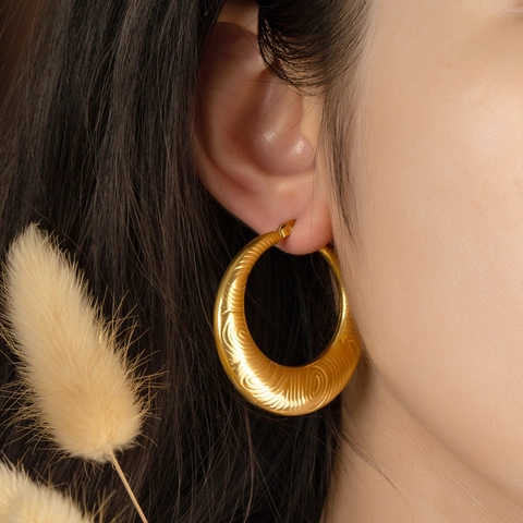 Stainless Steel Gold Hoop Earrings For Women Minimalist Geometric Textured Chunky Hoop Earrings Circle Jewelry Accessory Gift