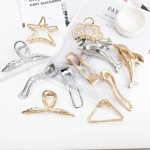 Metal Hair Claw Clips Zinc Alloy Hollow Geometric Dolphin Star Crown For Women Elegant Hairstyling Modern Accessory