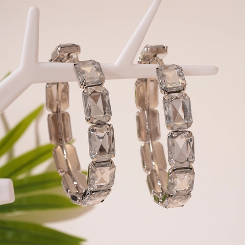 Overdreven Grote Creolen Voor Dames Legering Acryl Strass Geometrisch Ontwerp Met Zilveren Oorsteker
