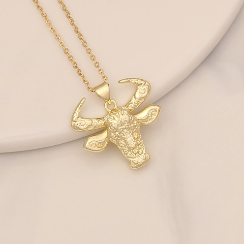 Collana Con Ciondolo A Testa Di Toro Rame Zircone Smalto Personalità Catena Clavicola Gioielli Alla Moda Per Uomini Donne