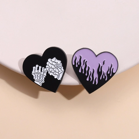 Spilla Creativa a Forma di Cuore in Lega Smaltata Punk Teschio Onda Arte Creazione di Adamo Distintivo Cartone Animato Gioielli