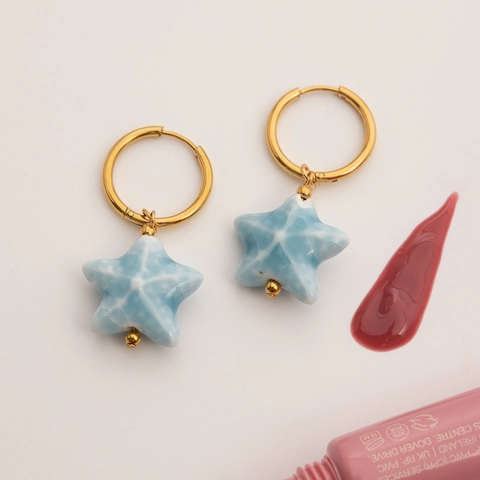 Seestern Anhänger Ohrringe Meeresstil Blaue Keramik Stern Charms 18K Gold Plattiertem Edelstahl Hoops Damen