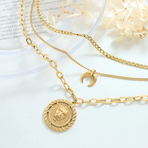 Collana Strati Medaglione Leone Pendente Mezzaluna Acciaio Titanio Placcato Oro 18K Gioielli Hip Hop Retro