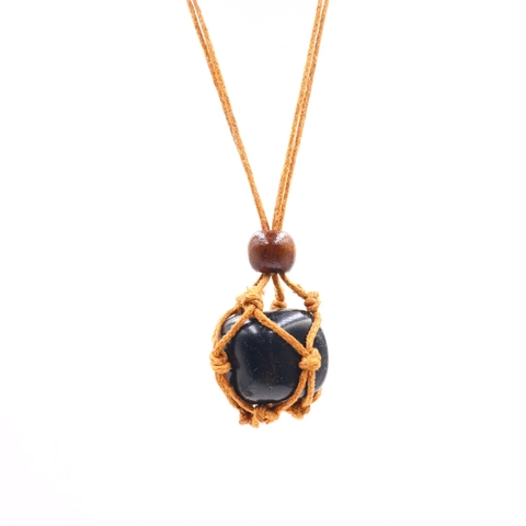 Handmade Woven Net Pouch Natural Stone Pendant Necklace Adjustable Rope Braided Gemstone Crystal Bohemian Ethnic Jewelry For Women Men