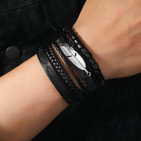 Herren Mehrlagiges Lederarmband Legierung Feder Anhänger Vintage Geflochtene Kordel Holzperlen Punk Stil Armreif Schmuck