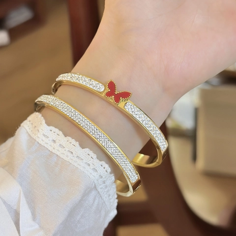 Leichter Luxus Titanstahl Schmetterling Offener Armreif Für Damen Vergoldet Strass Gypsophila Armband Mode Pendeln Schmuck Geschenk