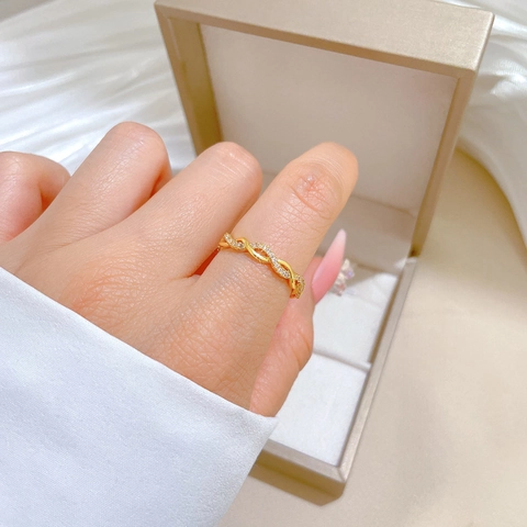 Elegante Anillo De Latón Con Circón Microengastado Anillo Abierto Ajustable Mujer Diseño De Cruz Retorcida Joyería De Moda