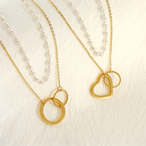 Collana Doppio Strato Acciaio Inossidabile Placcato Oro 18K Cuore Cerchi Intrecciati Pendente Perla Artificial Gioielli Donna Chic