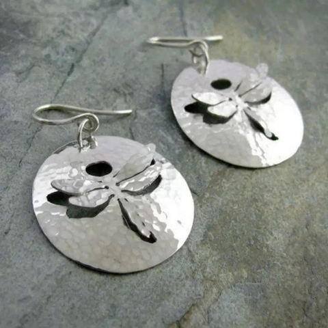 Retro Dragonfly Dangle Hook Earrings Hammered Metal Hollow Out Animal Jewelry Vintage Aesthetic Accessories For Women