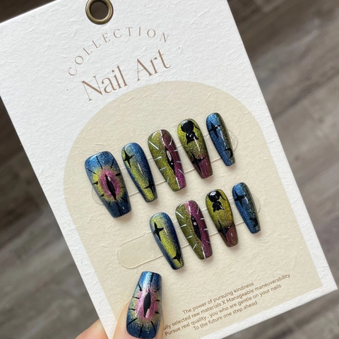 Handgefertigte Künstliche Fingernägel Cat Eye Evil Eye Design Lange Sargform Mystery Galaxy Stil Wiederverwendbare Nägel