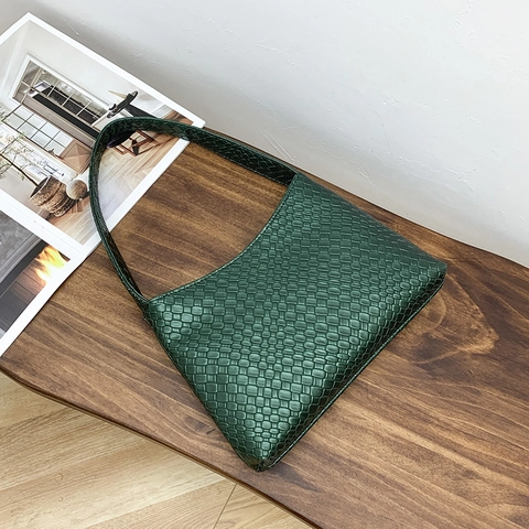 Woven Embossed PU Leather Underarm Bag Minimalist Solid Color Zipper Closure Vintage Shoulder Bag For Women Daily Fashion