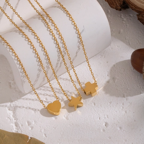 Minimalistische Herz Stern Kreuz Anhänger Halskette 18K Vergoldet Edelstahl Wasserdicht Hypoallergener Schmuck Für Damen