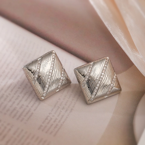 Geometrische Ohrstecker Kupfer Gold Silber Plattiert Zirkon Strass Retro Minimalistisch Mode Damen Schmuck